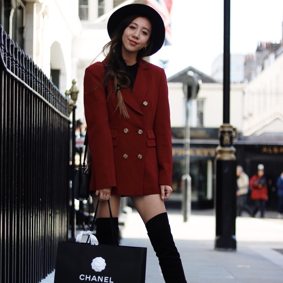 Meet your Posher, Jenny - Picture 1 of 1